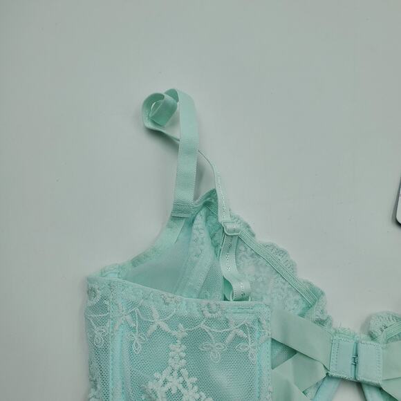 Free People Daydreamer Underwire Bra in Ice Fog Size 34A - Picture 4 of 8